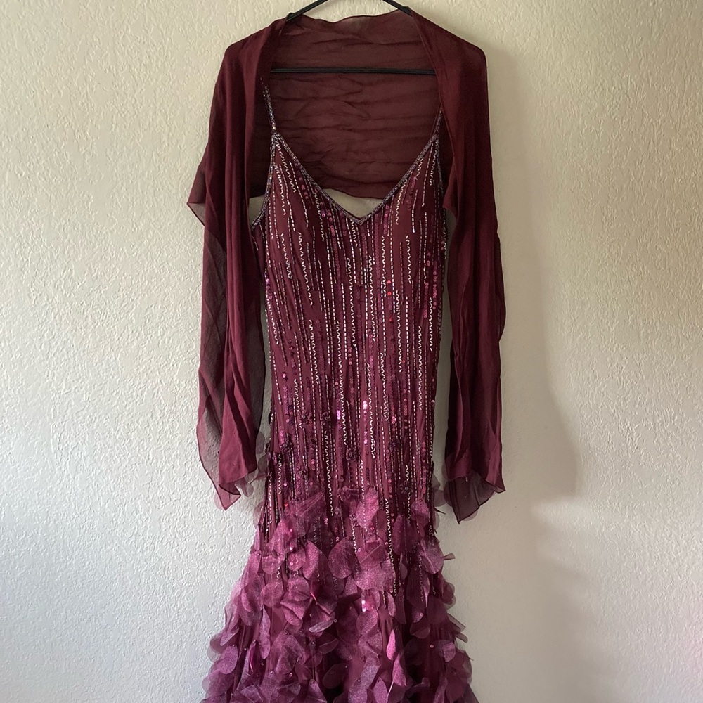 Burgundy prom dress